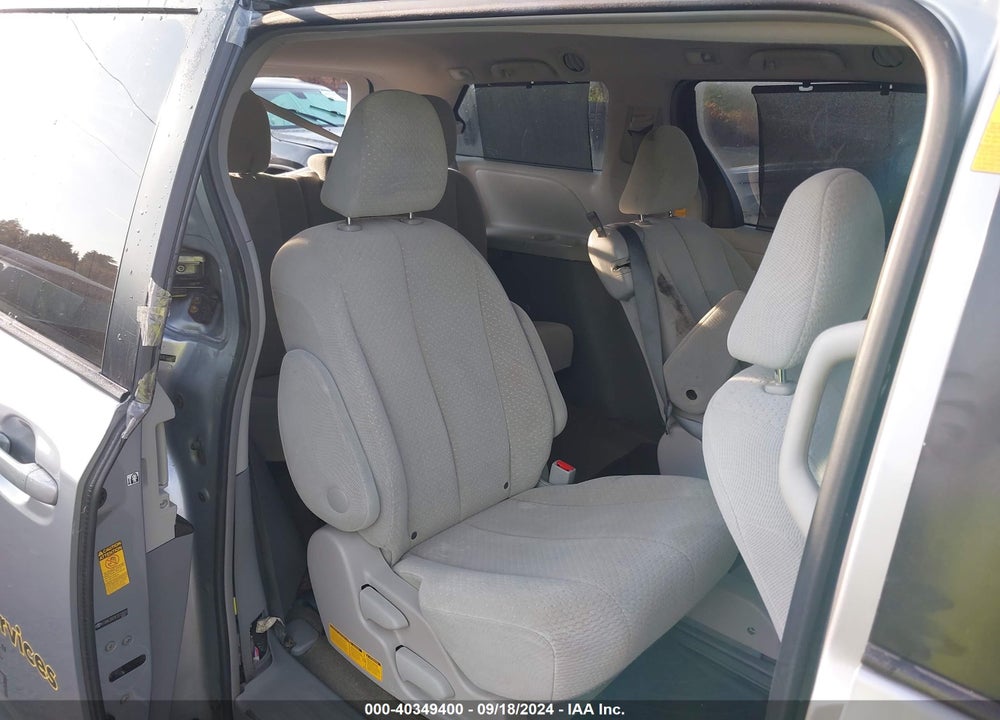 2014 TOYOTA SIENNA LE V6 8 PASSENGER VIN: 5TDKK3DC0ES513925