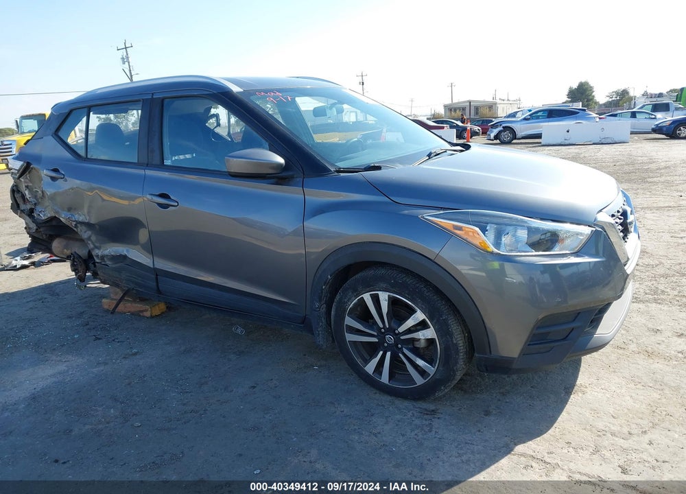 2018 NISSAN KICKS SV VIN: 3N1CP5CU5JL526734