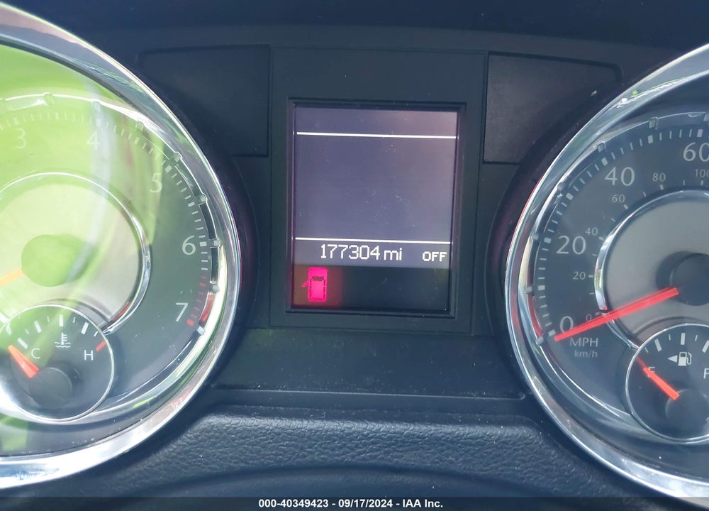 2013 CHRYSLER TOWN & COUNTRY TOURING VIN: 2C4RC1BG4DR737678
