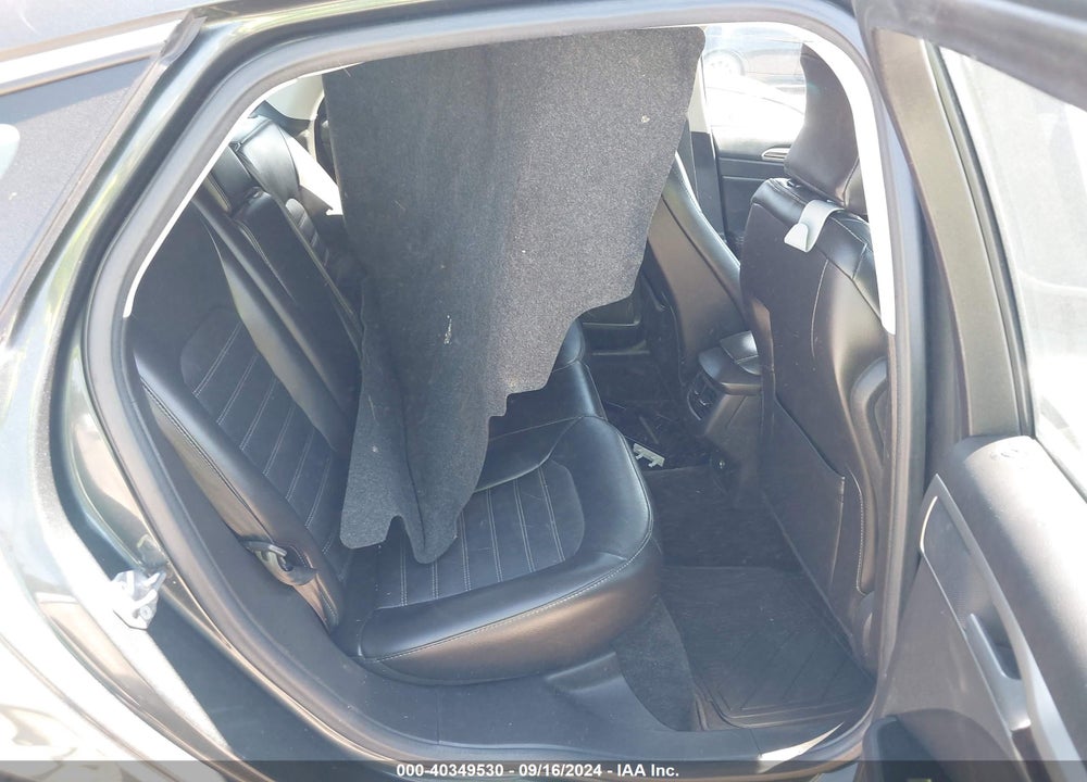 2015 FORD FUSION SE VIN: 3FA6P0HDXFR234335
