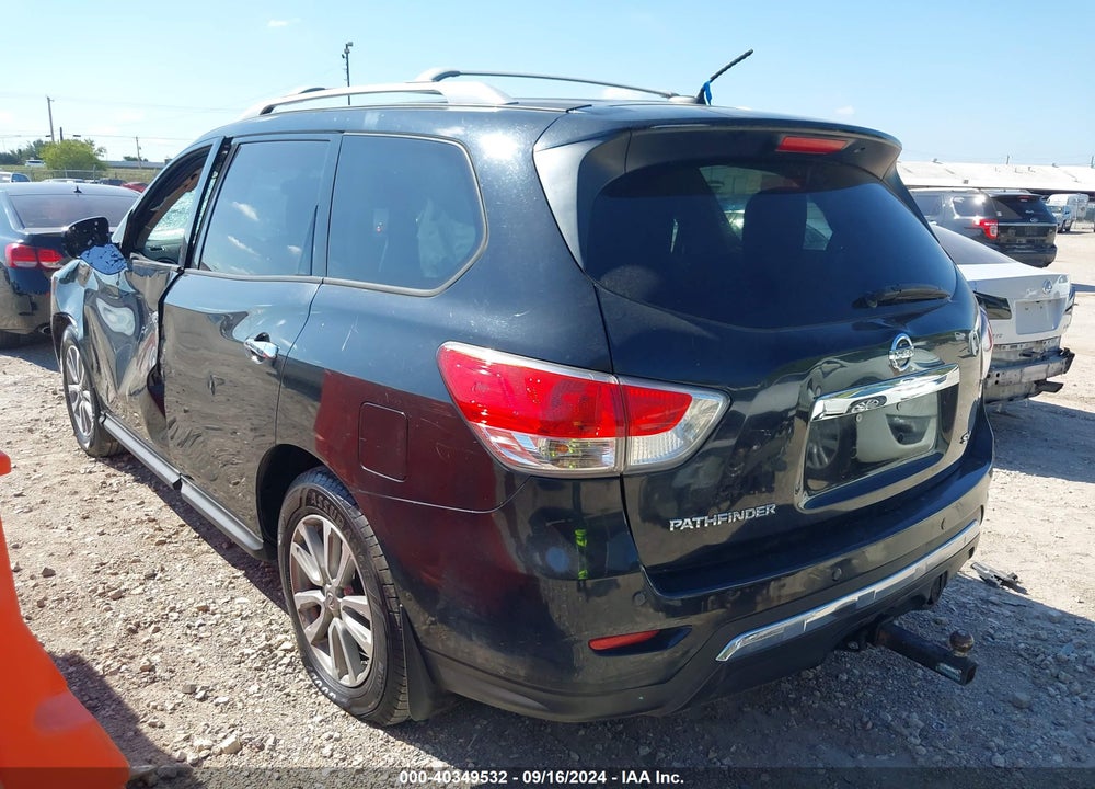 2015 NISSAN PATHFINDER SV VIN: 5N1AR2MN1FC612139