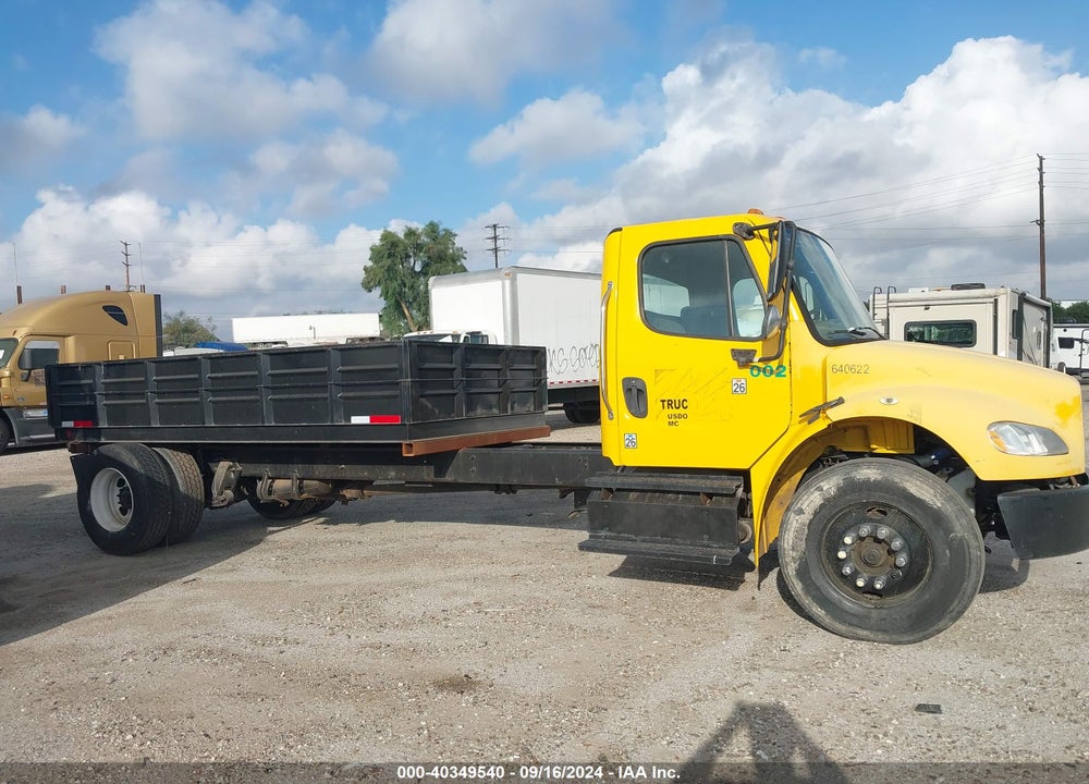 2013 FREIGHTLINER M2 106 MEDIUM DUTY VIN: 1FVACXDT9DDBU8257