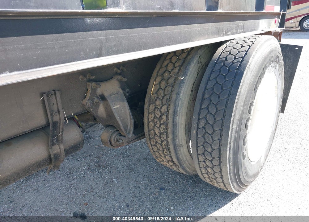 2013 FREIGHTLINER M2 106 MEDIUM DUTY VIN: 1FVACXDT9DDBU8257