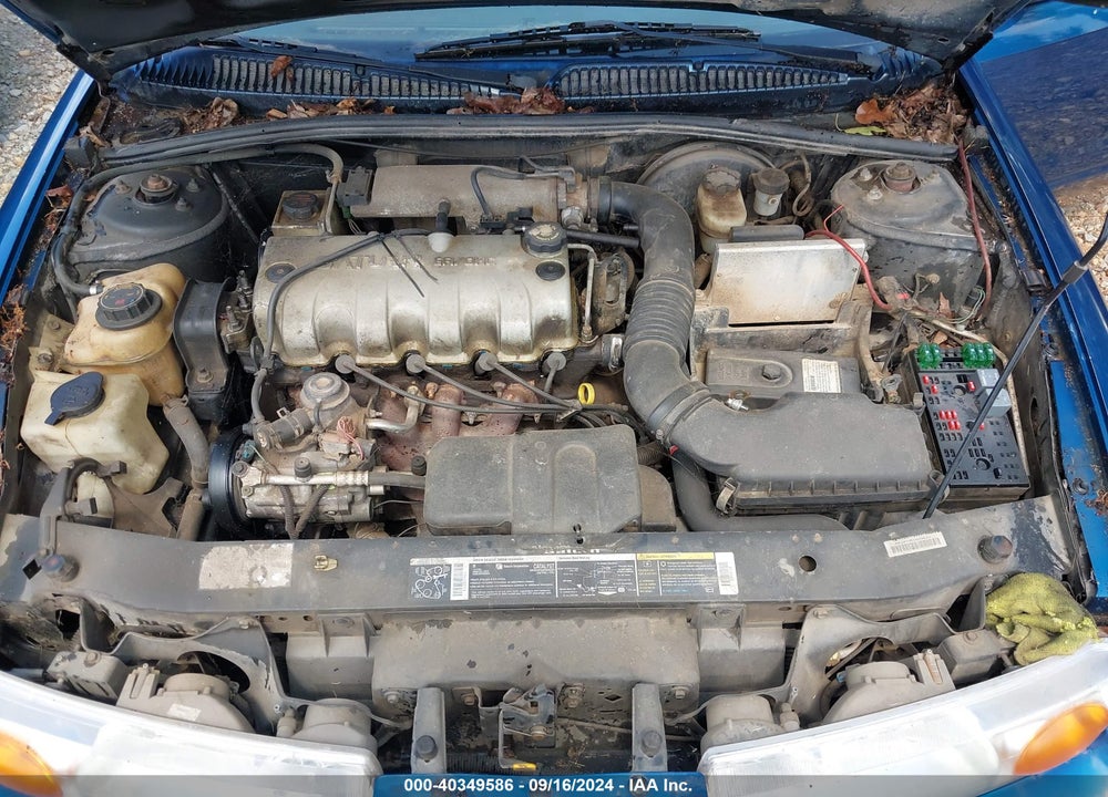 2002 SATURN S-SERIES SL VIN: 1G8ZF52832Z220747
