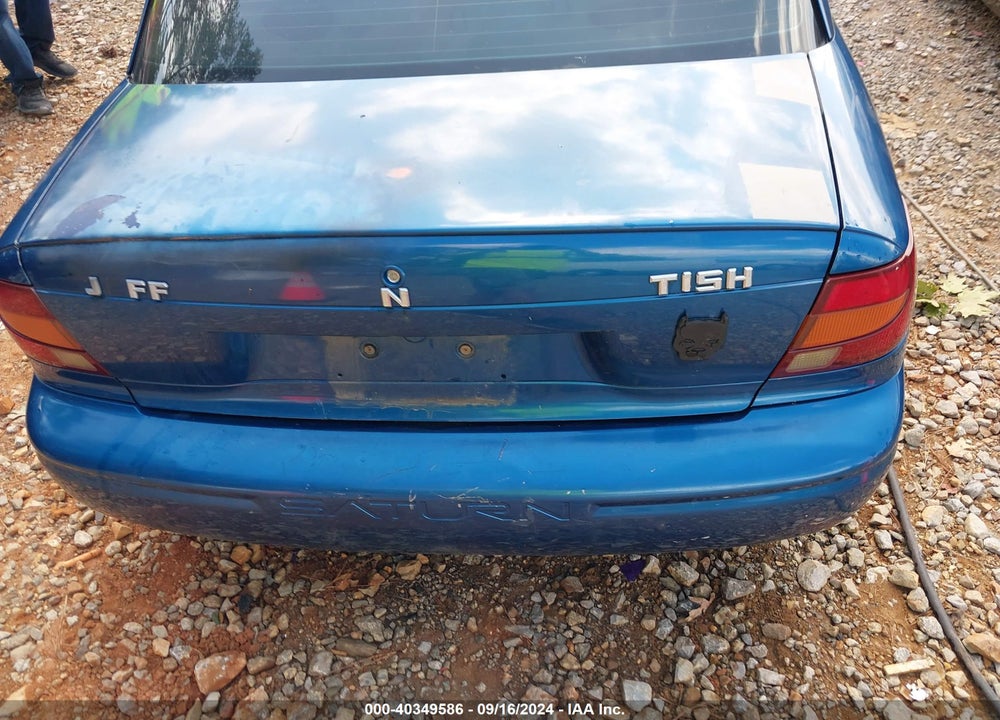 2002 SATURN S-SERIES SL VIN: 1G8ZF52832Z220747