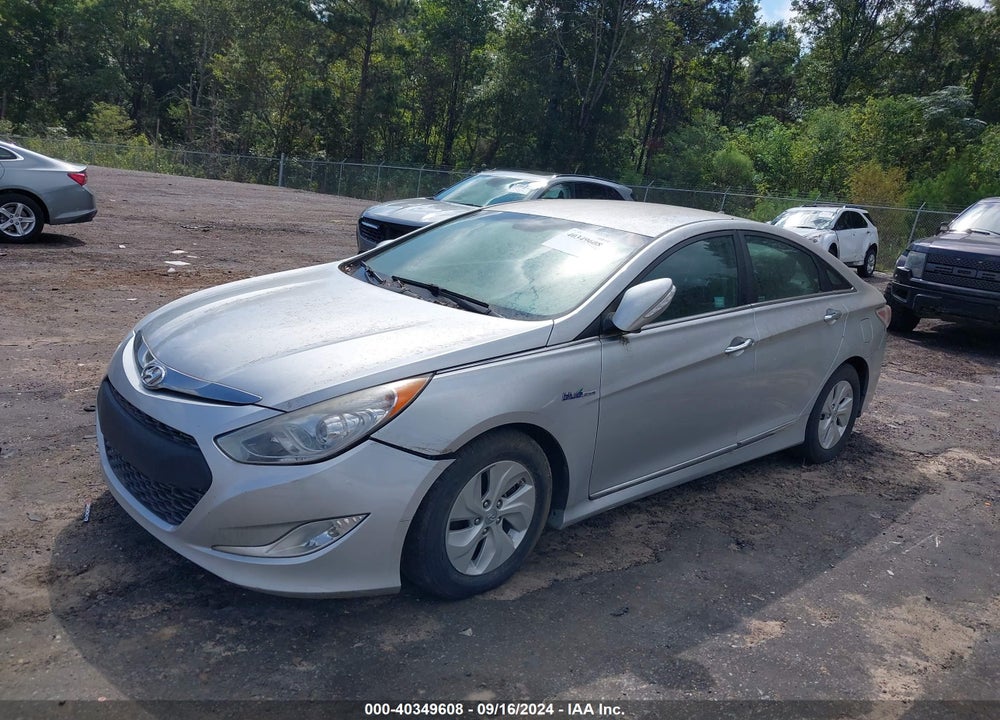 2013 HYUNDAI SONATA HYBRID VIN: KMHEC4A49DA065964