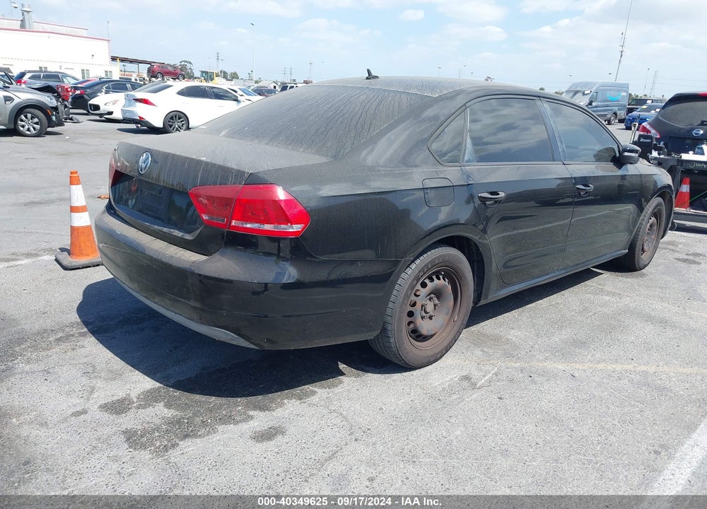 2013 VOLKSWAGEN PASSAT 2.5L S VIN: 1VWAP7A32DC046819