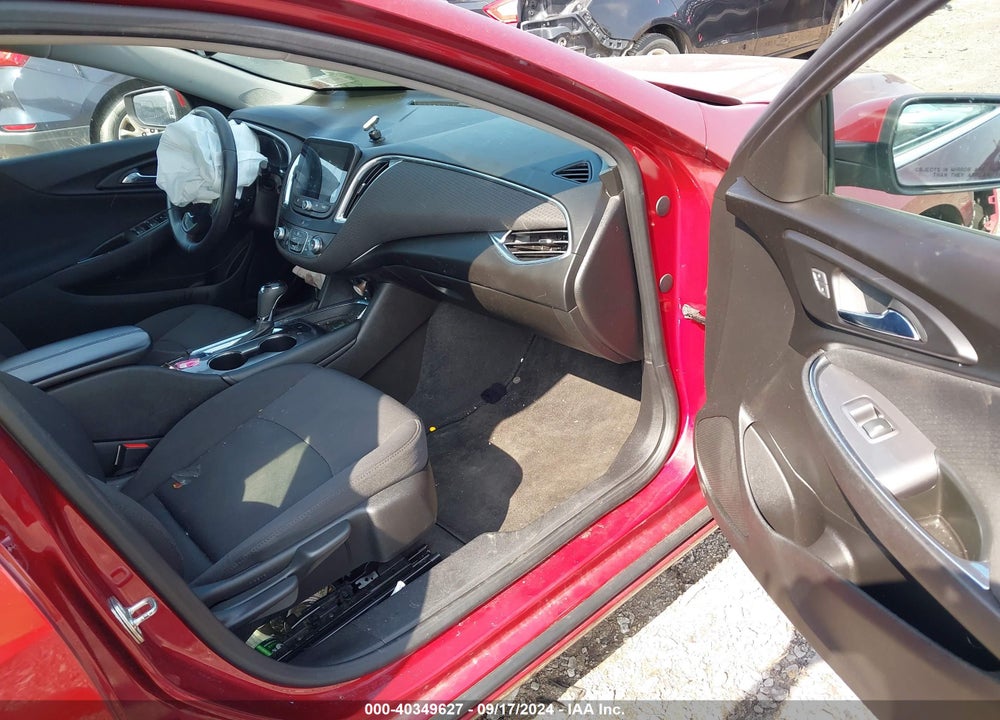 2018 CHEVROLET MALIBU LT VIN: 1G1ZD5ST0JF114216