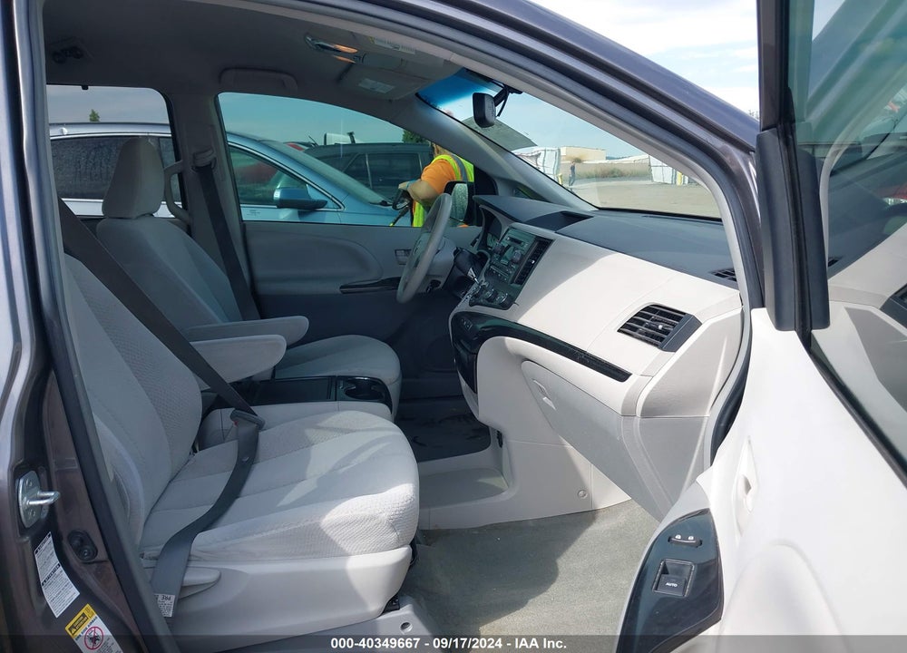 2012 TOYOTA SIENNA LE 7 PASSENGER VIN: 5TDJK3DC6CS038922