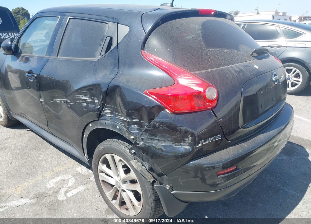 2014 NISSAN JUKE SV VIN: JN8AF5MR1ET353317