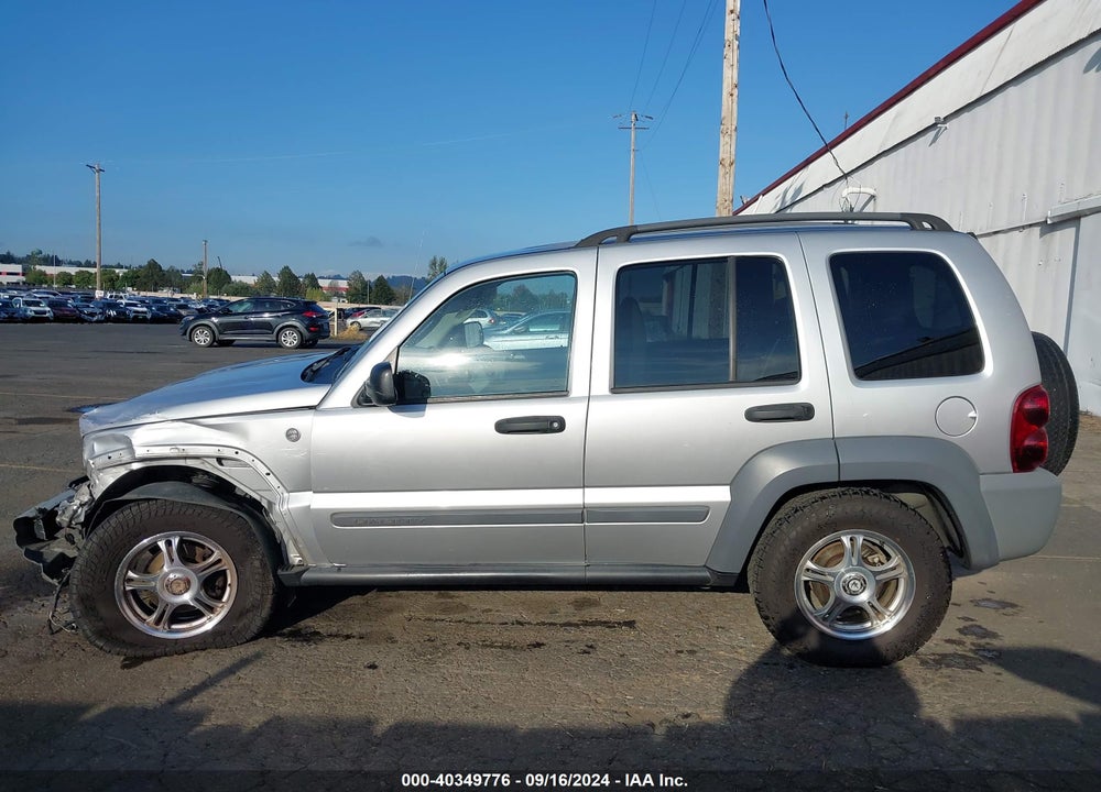 2006 JEEP LIBERTY VIN: 1J4GL48K06W149902