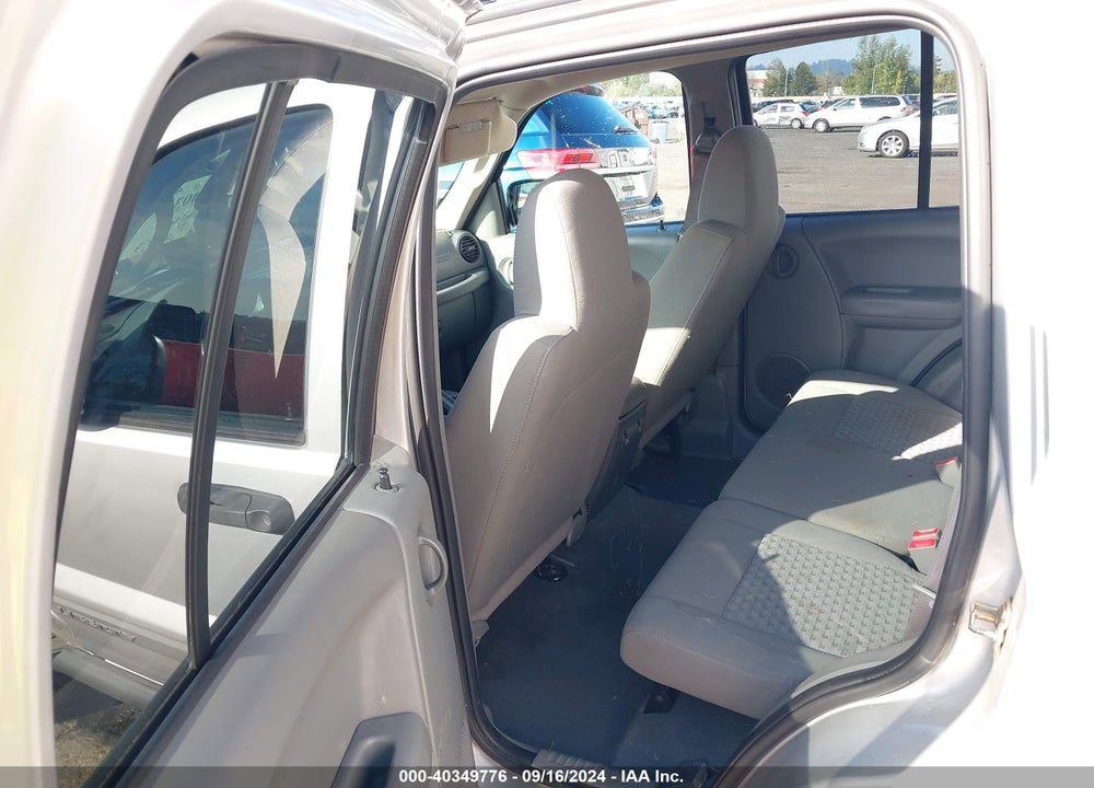 2006 JEEP LIBERTY VIN: 1J4GL48K06W149902