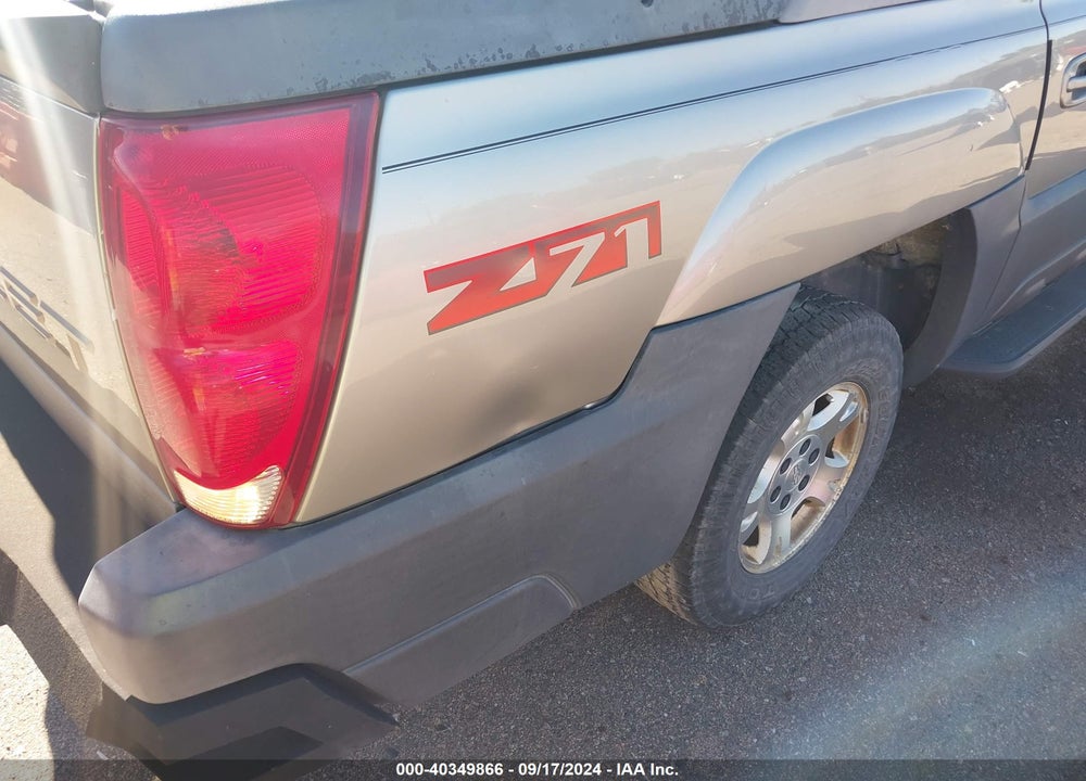 2003 CHEVROLET AVALANCHE 1500 VIN: 3GNEK13T03G166974