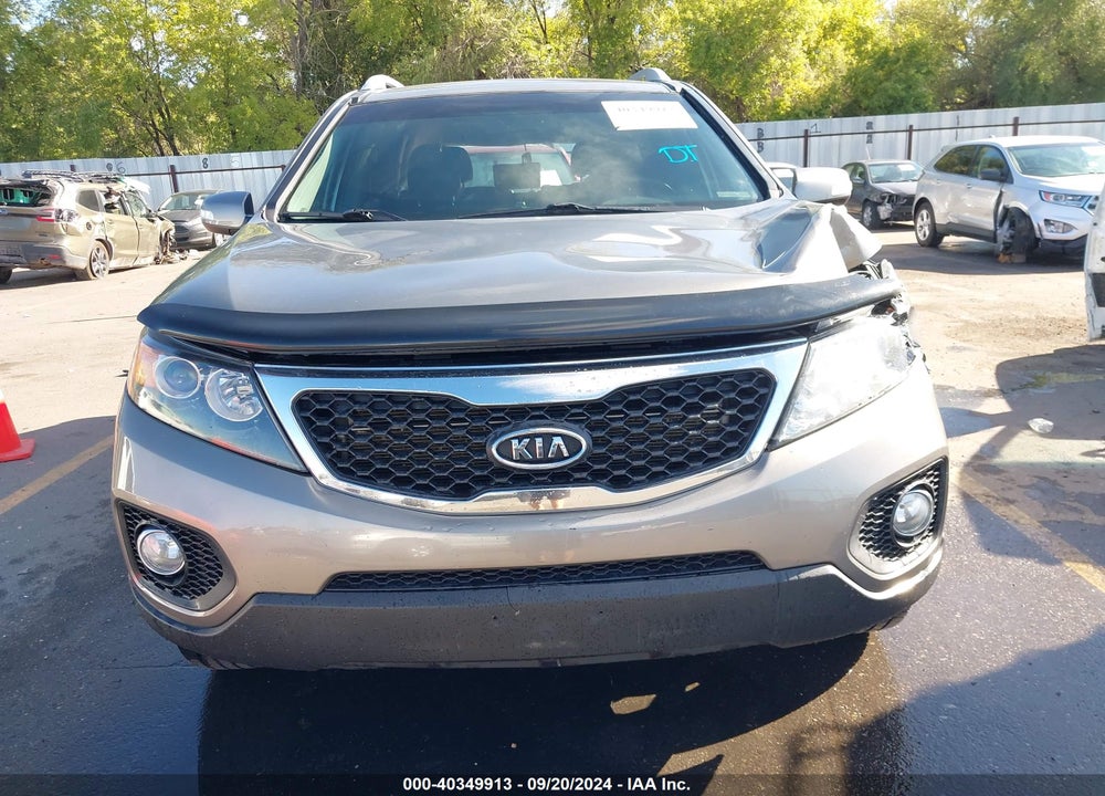 2011 KIA SORENTO EX V6 VIN: 5XYKUDA21BG056319