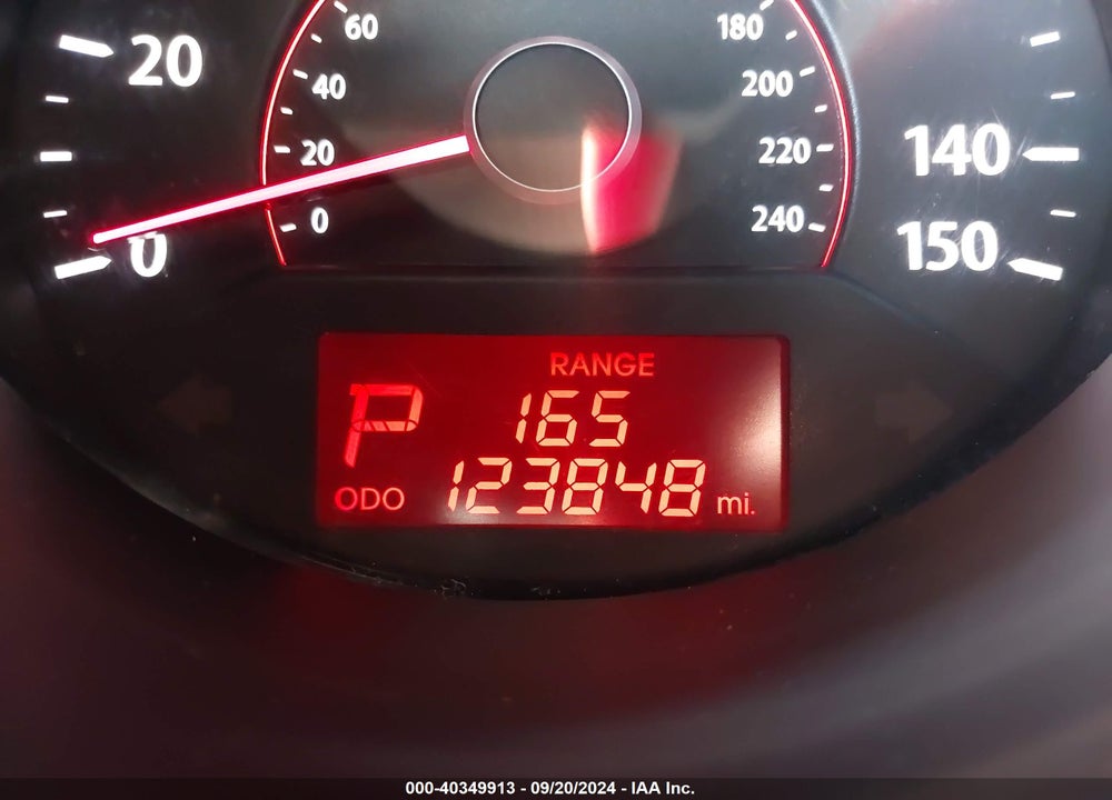2011 KIA SORENTO EX V6 VIN: 5XYKUDA21BG056319