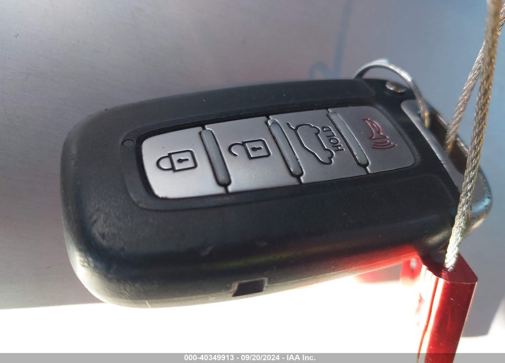 2011 KIA SORENTO EX V6 VIN: 5XYKUDA21BG056319
