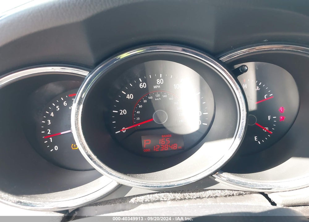2011 KIA SORENTO EX V6 VIN: 5XYKUDA21BG056319