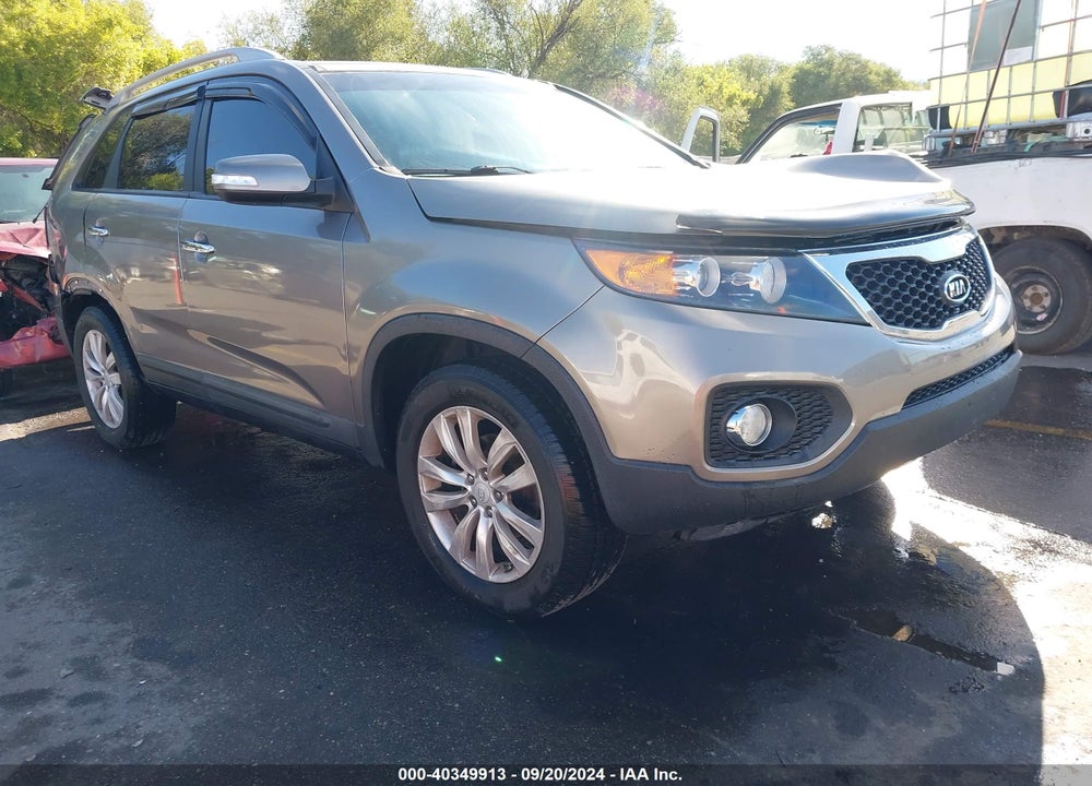 2011 KIA SORENTO EX V6 VIN: 5XYKUDA21BG056319