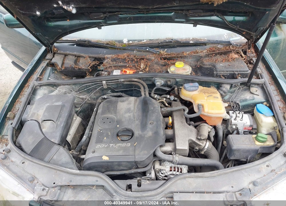 2000 VOLKSWAGEN PASSAT GLS VIN: WVWMA23B2YP110588