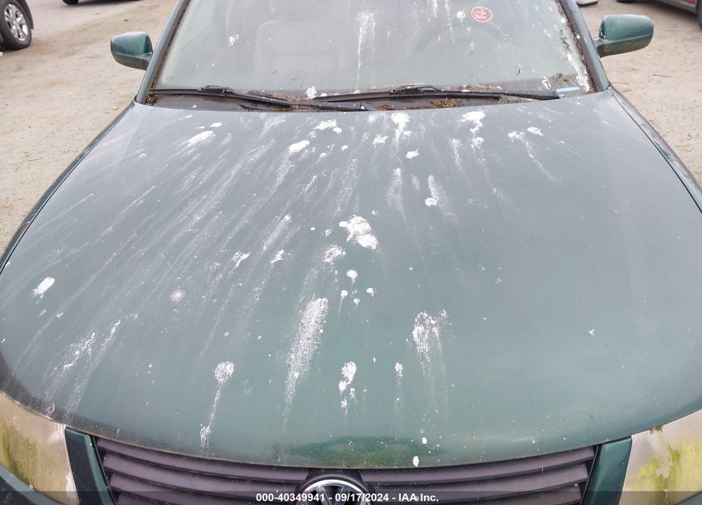 2000 VOLKSWAGEN PASSAT GLS VIN: WVWMA23B2YP110588