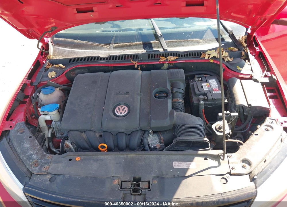 2012 VOLKSWAGEN JETTA 2.5L SE VIN: 3VWBP7AJ4CM390880