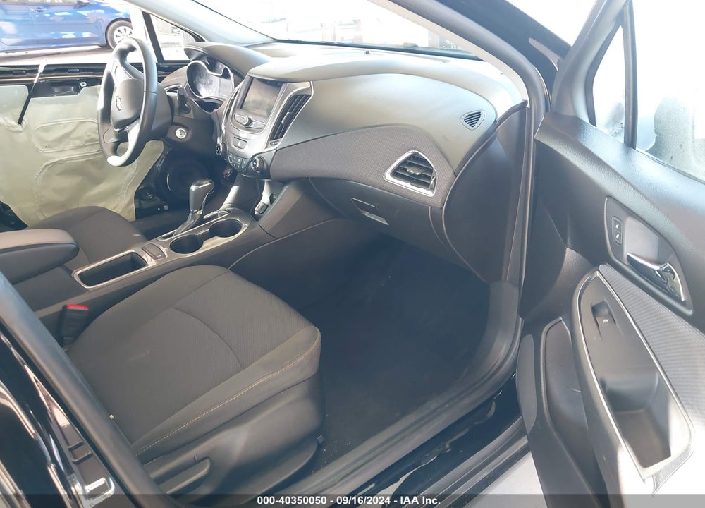 2019 CHEVROLET CRUZE LS VIN: 3G1BC6SM0KS560088