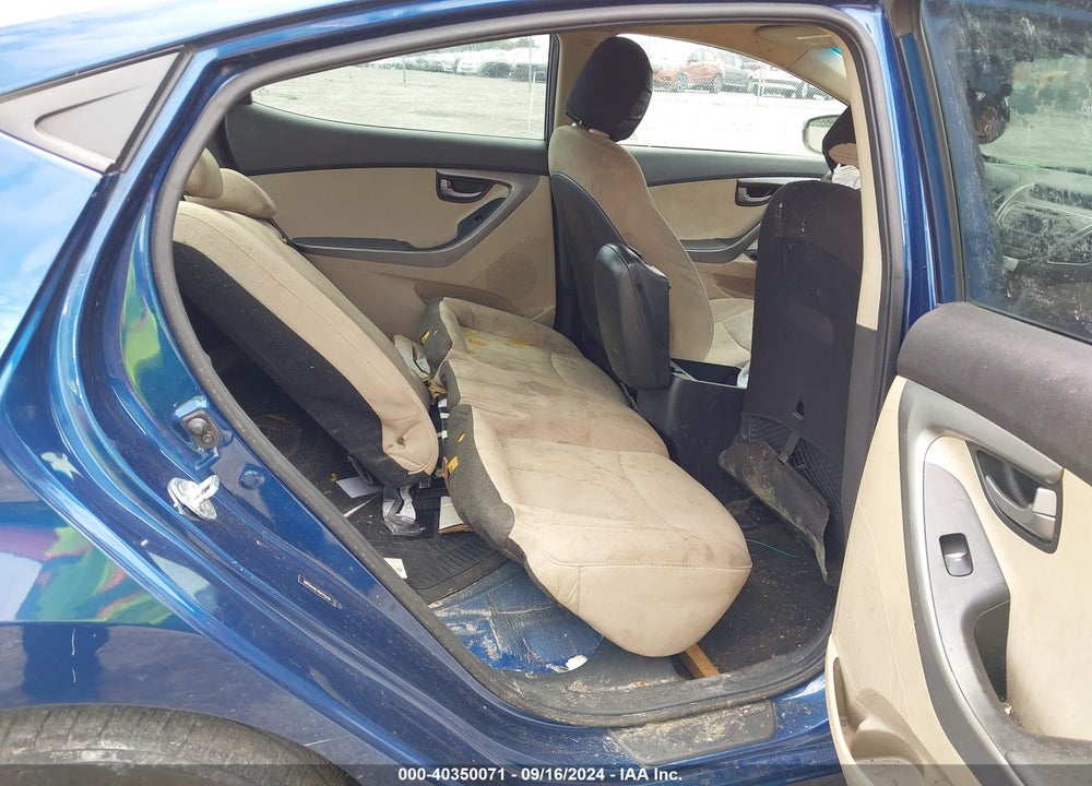2016 HYUNDAI ELANTRA SE VIN: 5NPDH4AE4GH752101