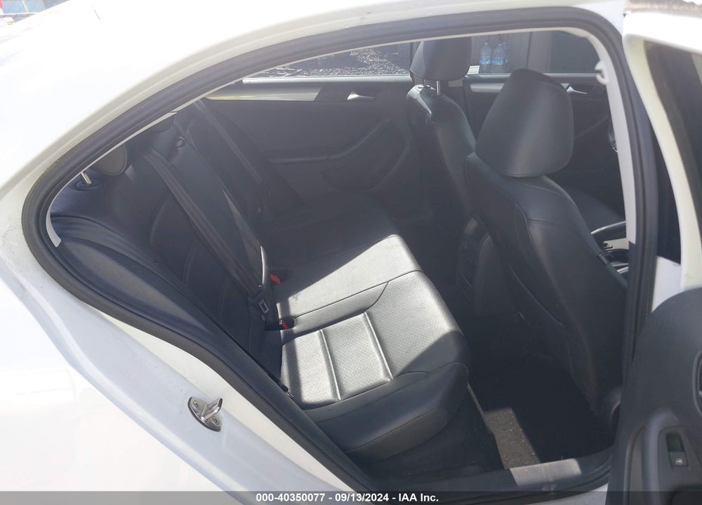 2017 VOLKSWAGEN JETTA 1.4T SE VIN: 3VWDB7AJ2HM270400