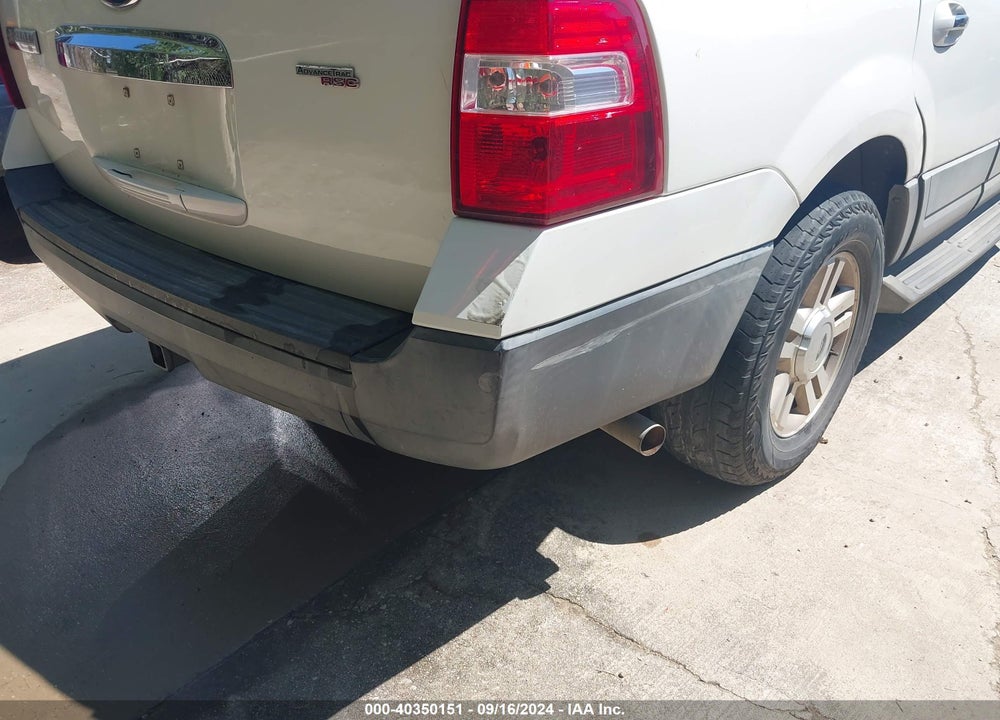 2007 FORD EXPEDITION XLT VIN: 1FMFU15507LA46845