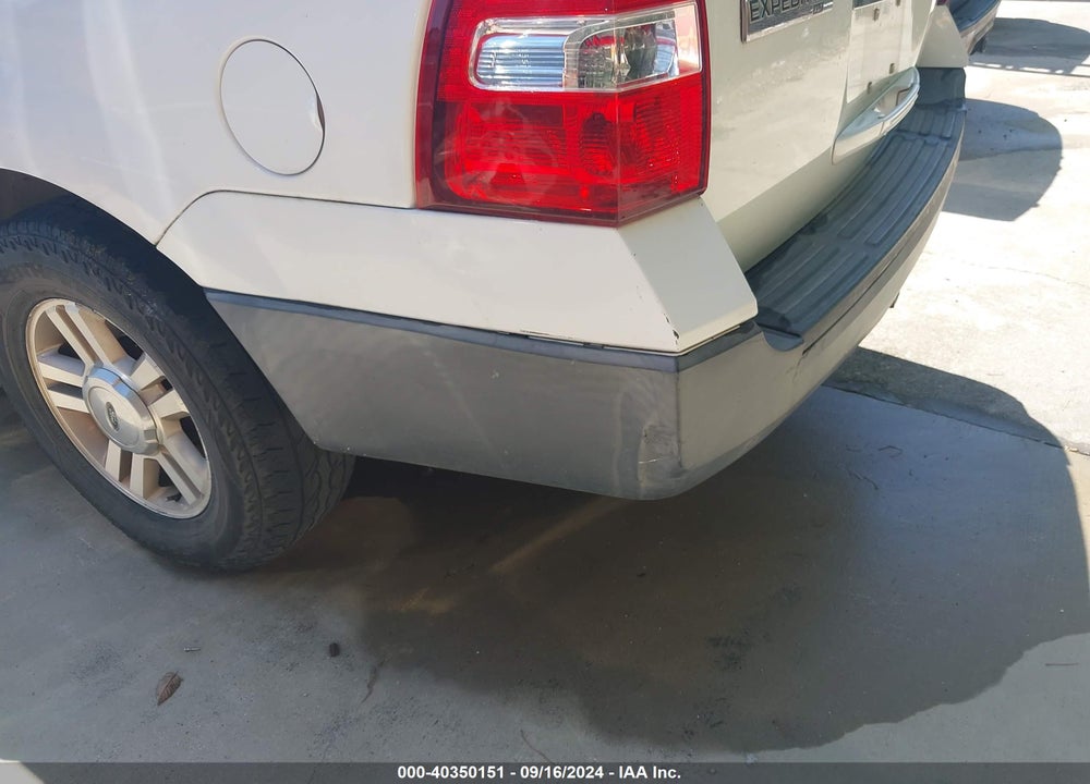 2007 FORD EXPEDITION XLT VIN: 1FMFU15507LA46845