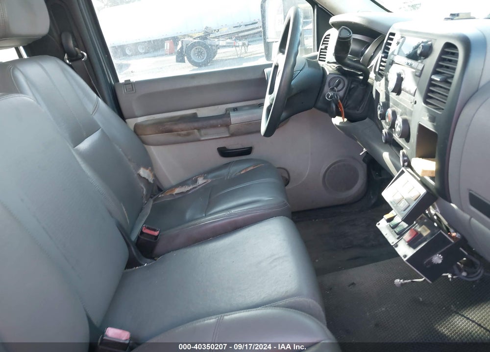 2008 CHEVROLET SILVERADO 3500HD WORK TRUCK VIN: 1GBHC34K58E188959