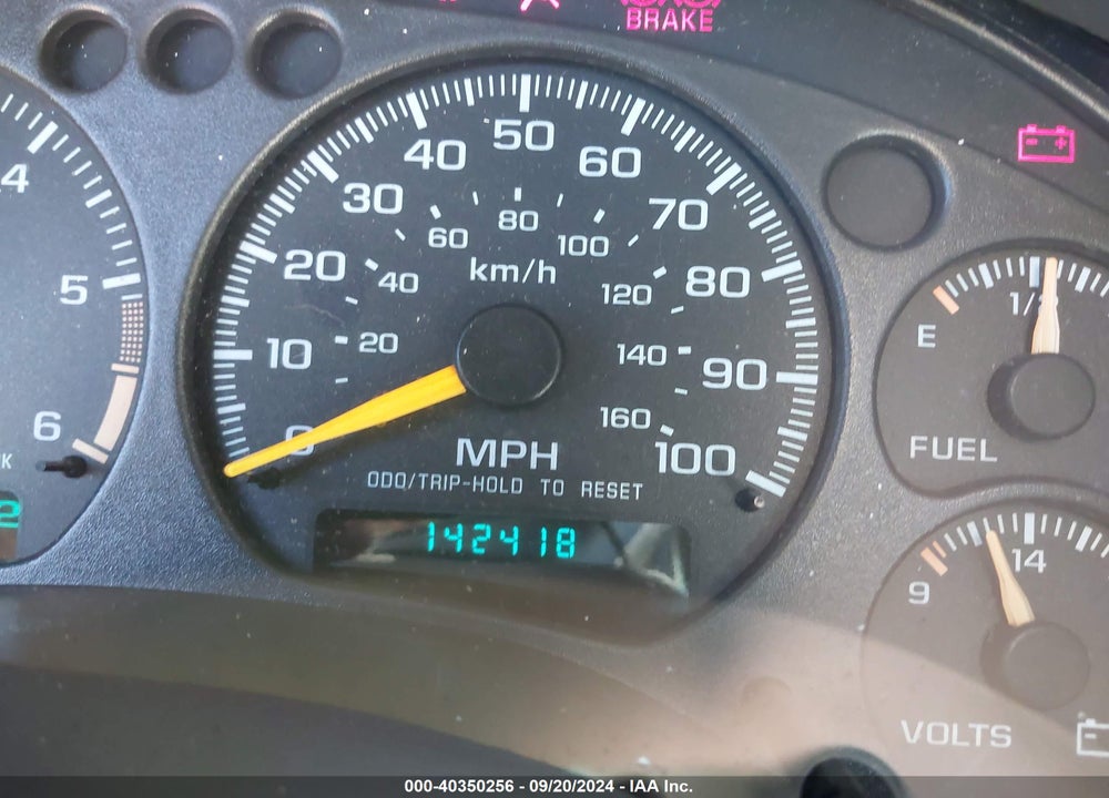 2000 CHEVROLET BLAZER LT VIN: 1GNDT13W6Y2252745
