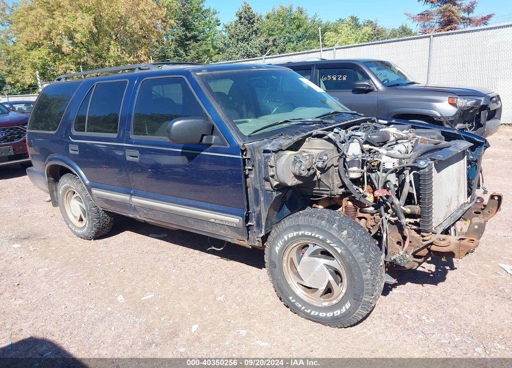 2000 CHEVROLET BLAZER LT VIN: 1GNDT13W6Y2252745