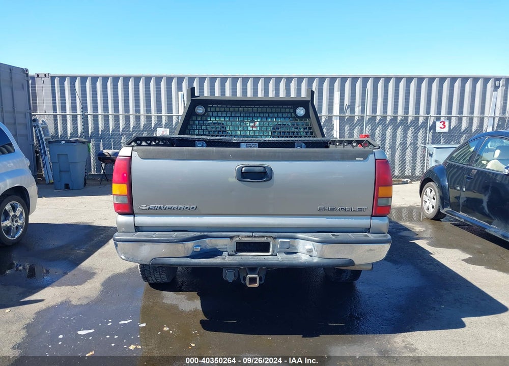 2001 CHEVROLET SILVERADO 1500 LS VIN: 1GCEK19T81Z109936