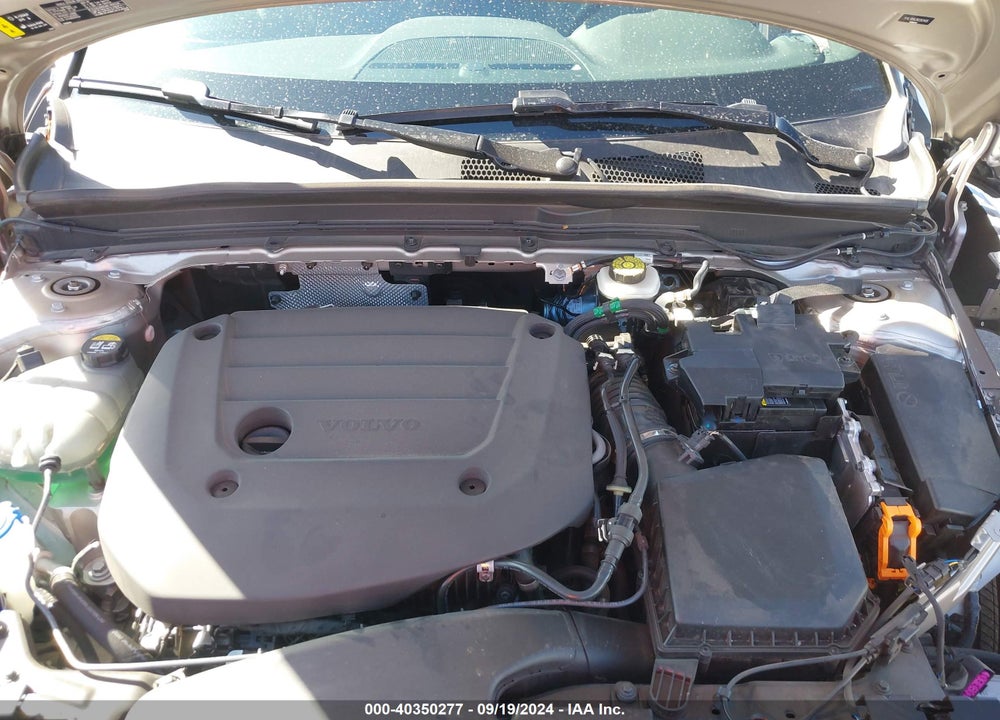 2024 VOLVO XC40 B5 CORE BRIGHT THEME/B5 CORE DARK THEME VIN: YV4L12UK3R2263406