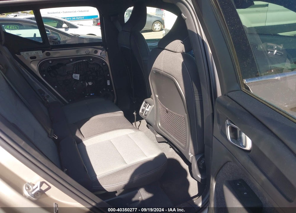 2024 VOLVO XC40 B5 CORE BRIGHT THEME/B5 CORE DARK THEME VIN: YV4L12UK3R2263406