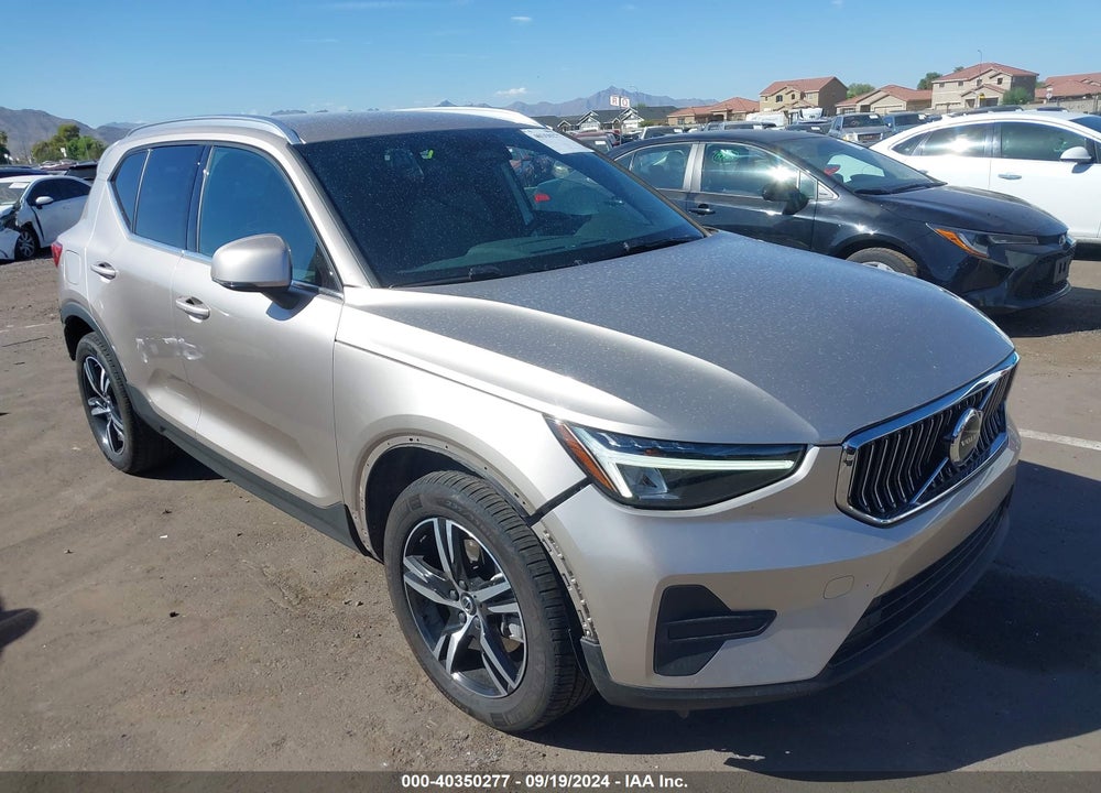 2024 VOLVO XC40 B5 CORE BRIGHT THEME/B5 CORE DARK THEME VIN: YV4L12UK3R2263406