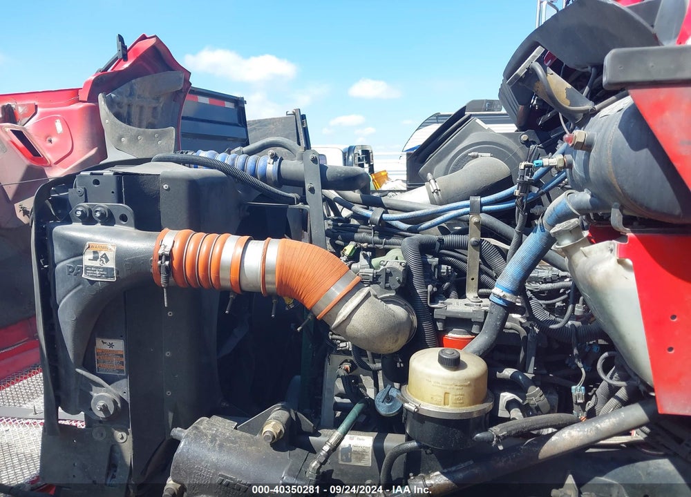 2008 KENWORTH CONSTRUCTION T300 VIN: 2NKMHM7A78M234777