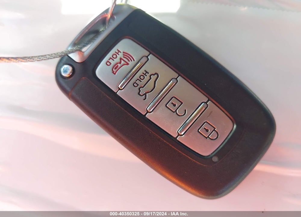 2013 HYUNDAI ELANTRA LIMITED VIN: KMHDH4AE4DU597305