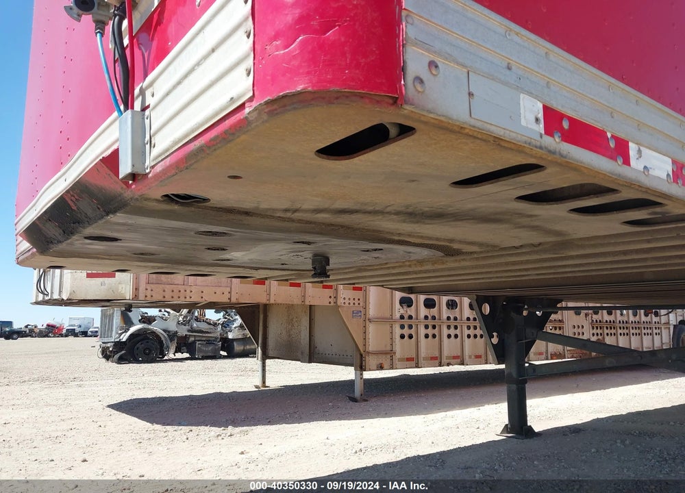 2000 UTILITY TRAILER MFG --- VIN: 1UYVS2450YP153127