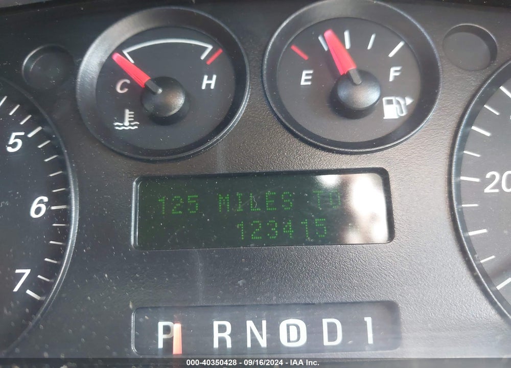 2004 FORD TAURUS VIN: 1FAFP55S64G202289