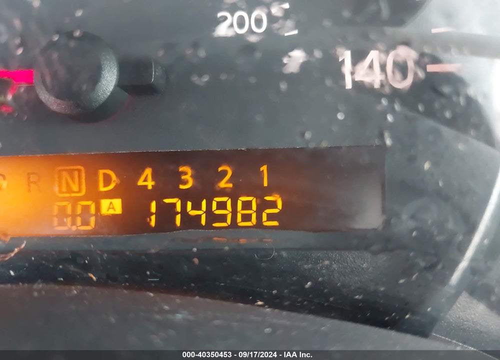 2004 NISSAN PATHFINDER ARMADA SE VIN: 5N1AA08A24N735162