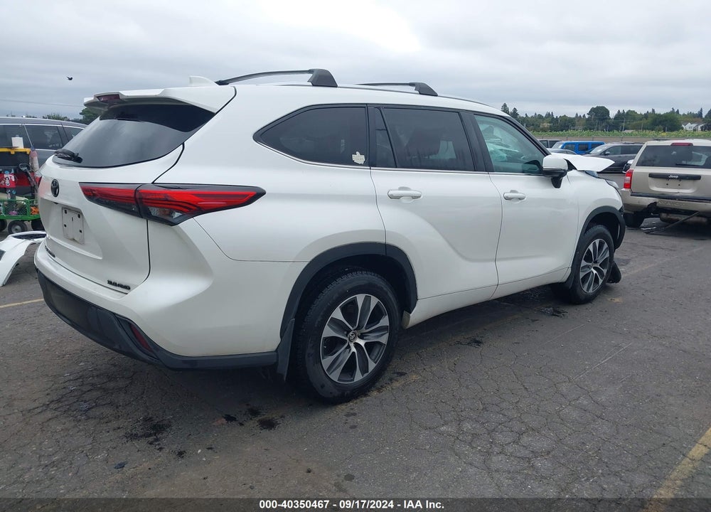 2020 TOYOTA HIGHLANDER XLE VIN: 5TDGZRBH4LS518349