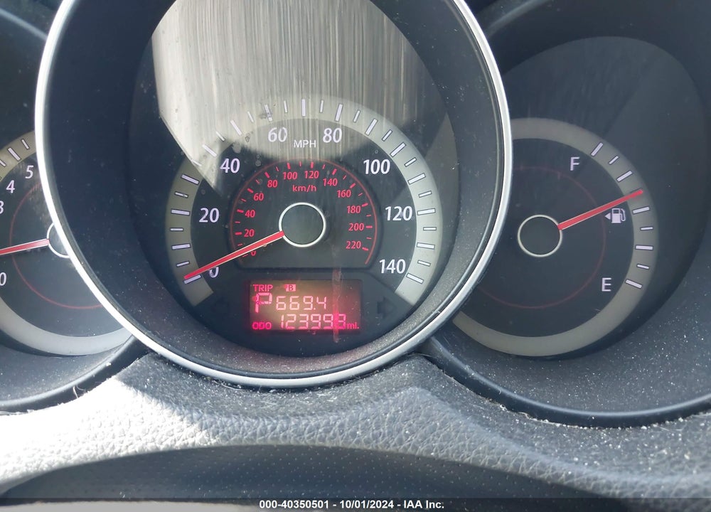 2011 KIA FORTE EX VIN: KNAFU4A24B5889085