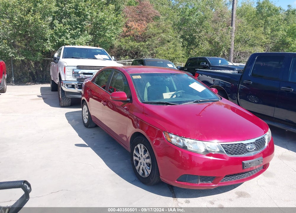 2011 KIA FORTE EX VIN: KNAFU4A24B5889085
