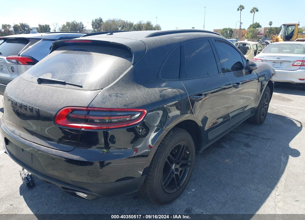 2018 PORSCHE MACAN VIN: WP1AA2A54JLB06957
