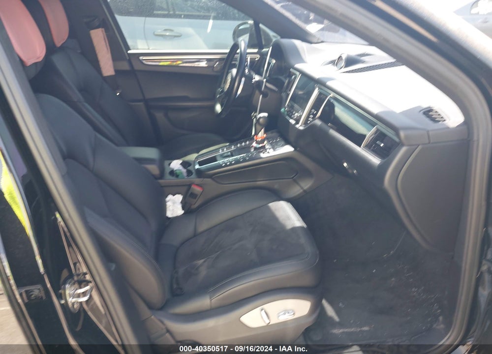 2018 PORSCHE MACAN VIN: WP1AA2A54JLB06957