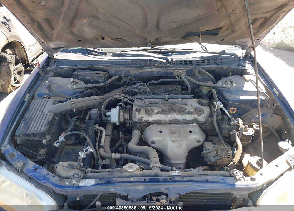 2002 HONDA ACCORD 2.3 VP VIN: 1HGCF86662A139649