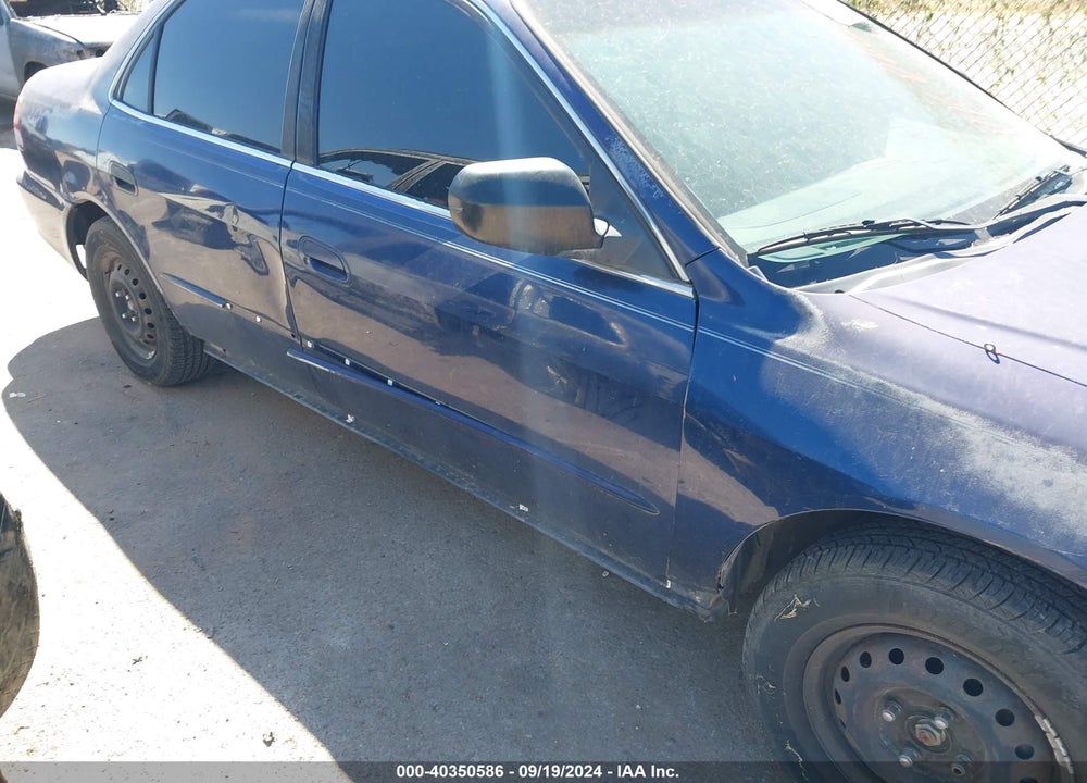 2002 HONDA ACCORD 2.3 VP VIN: 1HGCF86662A139649