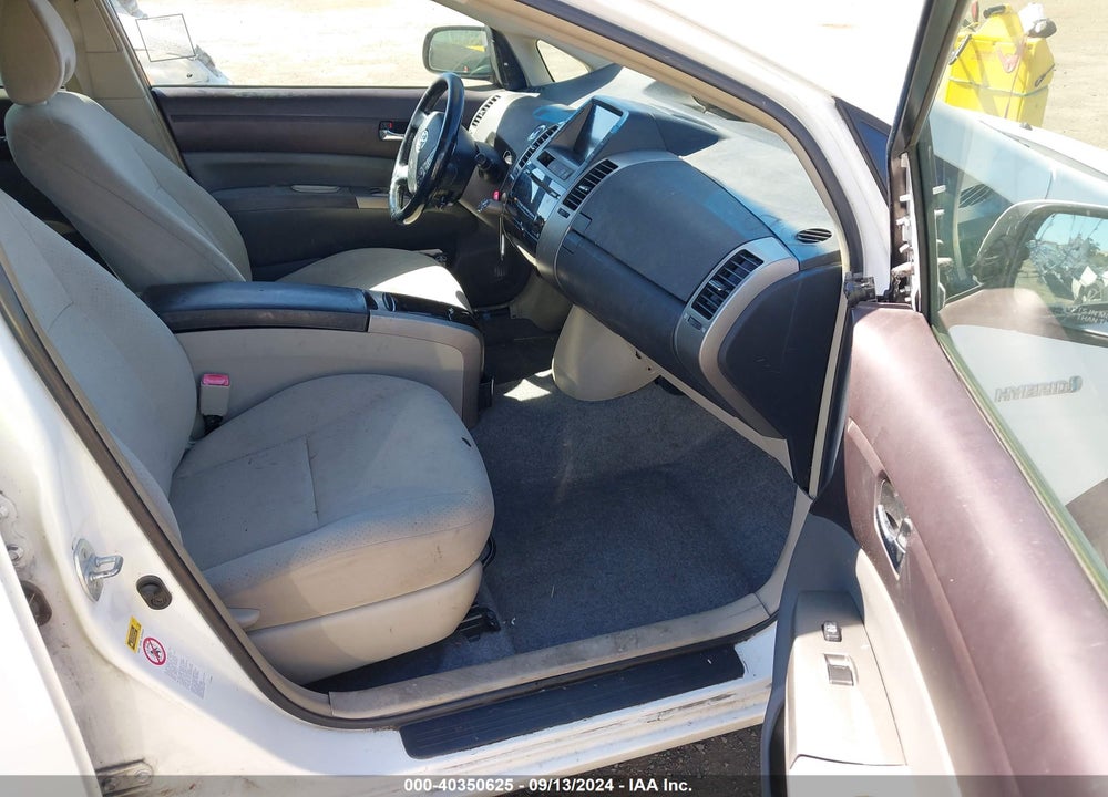 2009 TOYOTA PRIUS TOURING VIN: JTDKB20U193501119